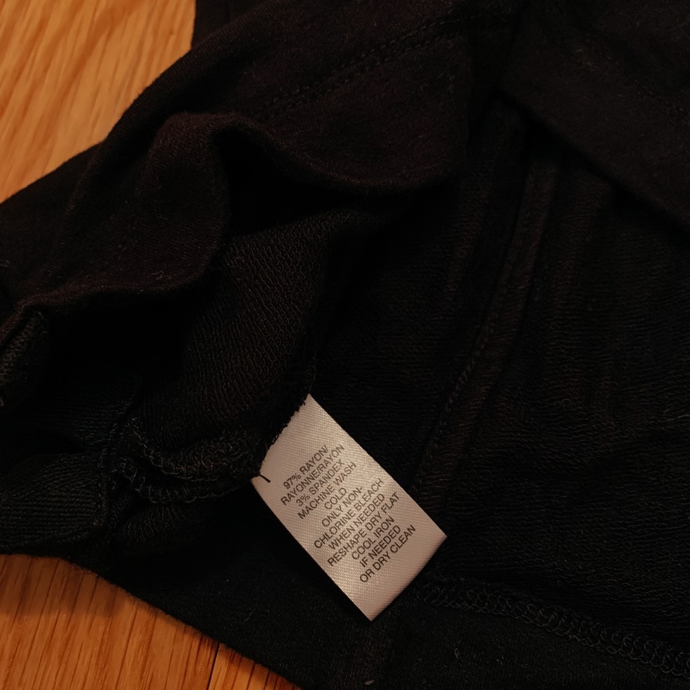 ‼️NWOT‼️ Lou & Grey black v neck - Picture 3 of 6